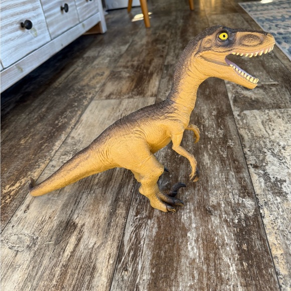 Maidenhead rubber dinosaur toys, green Tyrannosaurus Rex and a tan Velociraptor - Picture 5 of 10